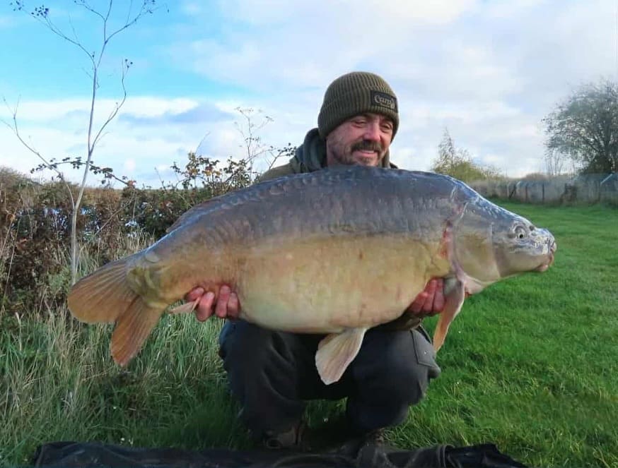 It would be rude not to wrap up with a naughty 40!

This cracking session from our man @paultruscott70 down at the mighty White Lakes in Essex was an absolute pearler!

3 fish, 40lb 4oz, 27lb & 18lb all falling to the epic C.K.O. fished over a bed of mixed particle!

Awesome session Paul!

👉 https://vortexbaits.com 👈  #carpfishing #ukcarp #carpfishinguk #commoncarp #vortexbaitsofficial #lovefishing #angler #instafish #photographyislife #carpfish #carpy #thatscarpy #carpyshots #outdoor #outdoorsman #banklife #fishingislife #fishinglife #fishpic #fishingphotography #angling #follow #fishingpix #fishinguk #fishing #mirrorcarp #peche #karpfenangler #artisanbaits #fishingpicoftheday
