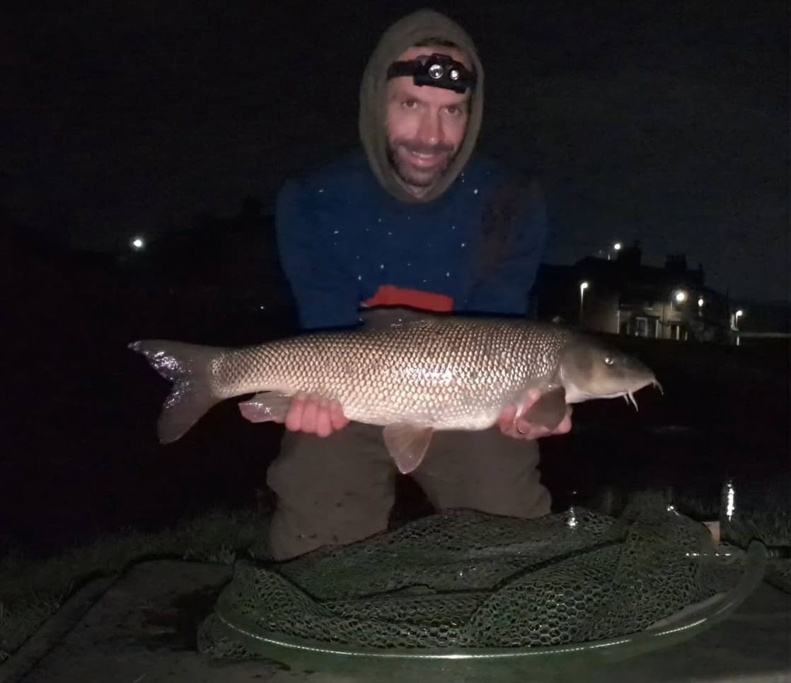 Next up is our good friend Stephen Ditchfield and a cracking Ribble brace of Barbel!

This lovely pair, 10lb 15oz & 6lb 13oz both fell to one of our more obscure flavours -Roast Chicken! 14mm Boosted hook pellets, wrapped in a homemade matching paste wrap!

Winner winner chicken dinner!

👉 https://vortexbaits.com 👈  #vortexbaitsofficial  #teamvortex #hydroshrimp  #furterpellet  #riverribble
