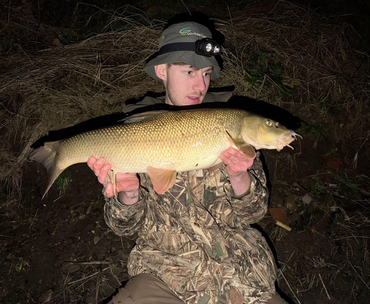 As always it’s great to see our mate @jake.iley.catches back out and on the fish on his beloved Ribble. 

This time the mighty Squid & Garlic Boosted Hook Pellets did the business for this superb brace!

Nicely done Jake!

👉 https://vortexbaits.com 👈  #vortexbaitsofficial  #teamvortex #hydroshrimp  #squidpellets #riverribble