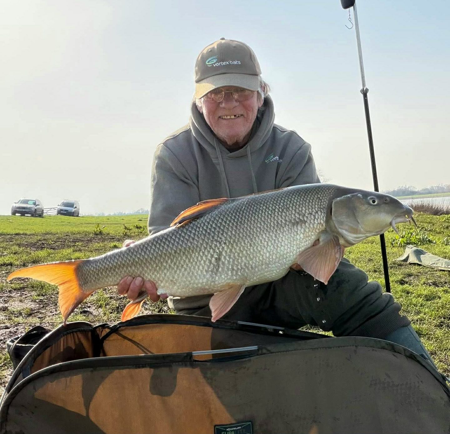 Now, our man Paul Bowen has been pacing like a caged tiger with toothache, waiting patiently for the Collingham stretch of the Trent to behave itself and become safely fishable, as well as accessible to anything other than Bigfoot!

So this session was an absolute success (thank Walton) with 3 doubles hitting the net, 10lb 1oz, 11lb 6oz, and of course this stunner at 14lb 2oz!!

The mighty C.K.O. doing what it does best, the loudest, stinkiest, most epic dinner gong ever!

Well dangled Paul!

👉 https://vortexbaits.com 👈  #vortexbaitsofficial  #teamvortex #hydroshrimp  #furterpellet  #rivertrent