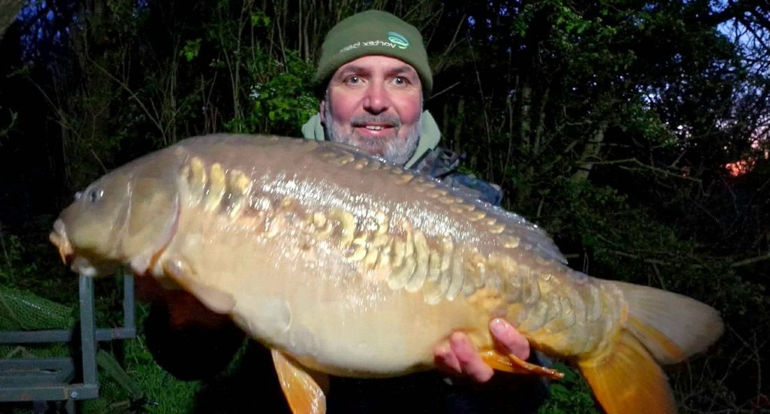 Rounding off this raft of reports is our man @andyriley1969 and a new Carpy PB!

“Started my Carp season this evening after work, wanted to beat my current PB 19lb 11oz of this season.
Just fished 6 hours on a local club water, fished Hydroshrimp Cranberry Shellfish Cocoon with a small PVA mesh bag of chopped up matching  bollies and 6mm pellets.
Just as it was going dark, my right hand rod tore off, great battle took me everywhere!
A Nice mirror and a new PB of 22lb 11oz!”

Well done Andy mate!

👉 https://vortexbaits.com 👈 

#carpfishing #ukcarp #carpfishinguk #commoncarp #carp