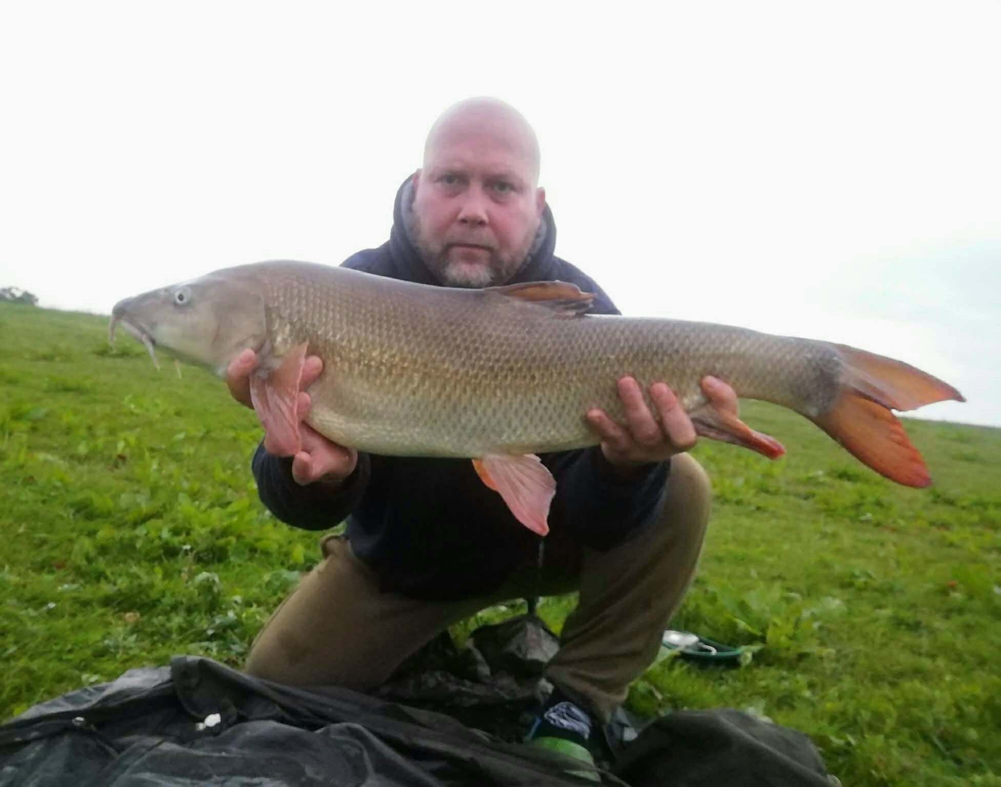 Good afternoon, and a very Happy Fathers Day to you all! 

Hoping you’re all enjoying the start of the season!

We have already had some superb reports in, so let’s look at some now!

Starting off with Anthony Joseph Bristow and his opener for the season on the Trent. 

A brace of barbel, this being the best of the pair, fishing 8mm & 14mm C.K.O. Boosted Hook Pellets with a cage feeder of matching Groundbait!

Nicely done!

👉 https://vortexbaits.com 👈 

#vortexbaitsofficial  #teamvortex #hydroshrimp  #furterpellet  #rivertrent