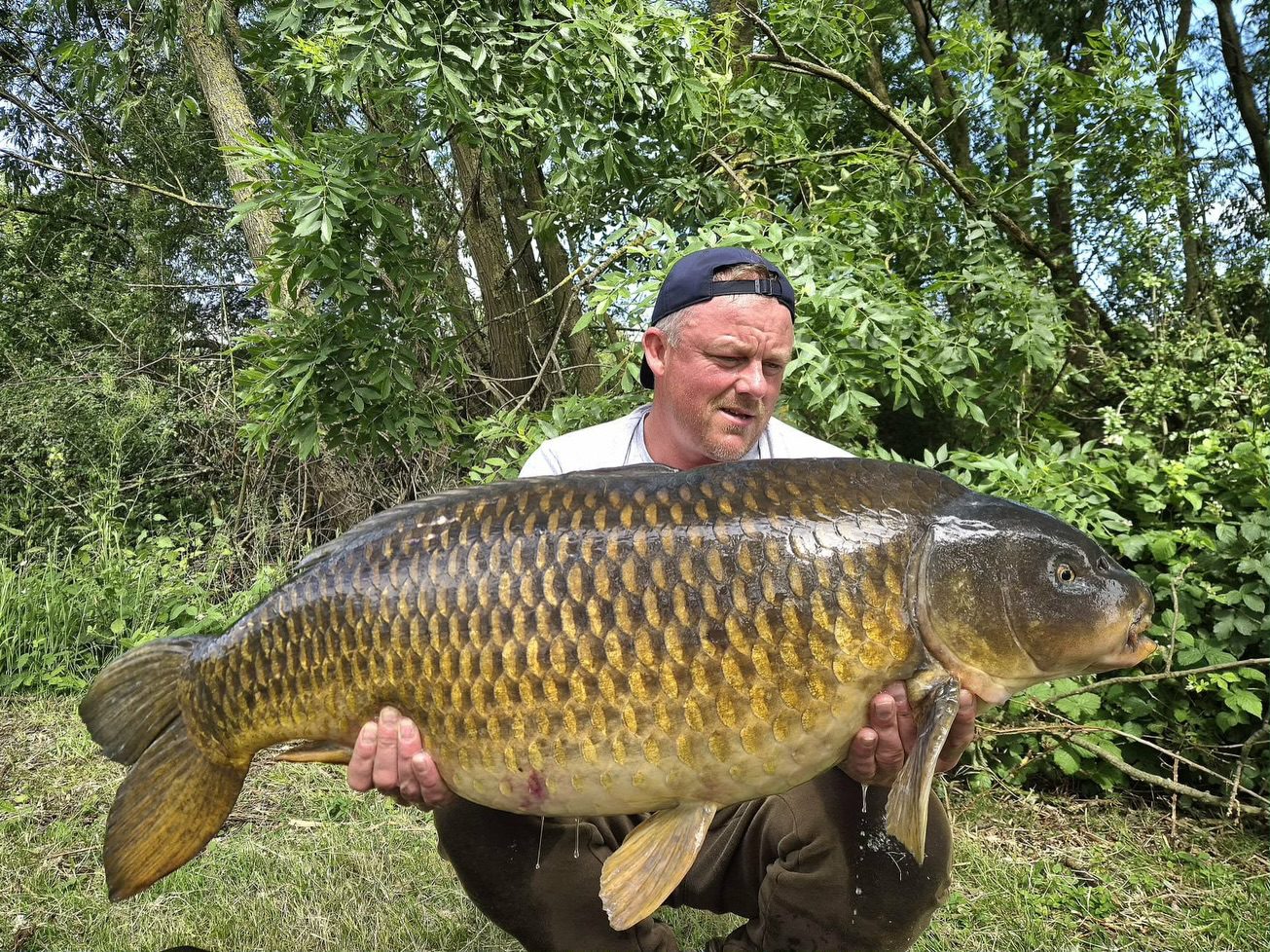 Now as you know, we take our bait making very seriously, and we believe that our Insecto-Morph is the absolute top of the tree in terms of ingredients. 

But, it’s always difficult to persuade someone of this. 
So confident was Nigel, that he donated a generous sample to angler, Mark, who was fishing a very tricky Notts pit. 

I think the pictures speak for themselves. This, seldom seen 40lb+ Common couldn’t resist the meticulously crafted Insecto-Morph!

What a superb creature, incredible capture Mark!

#carpfishing #ukcarp #carpfishinguk #vortexbaitsofficial #carp