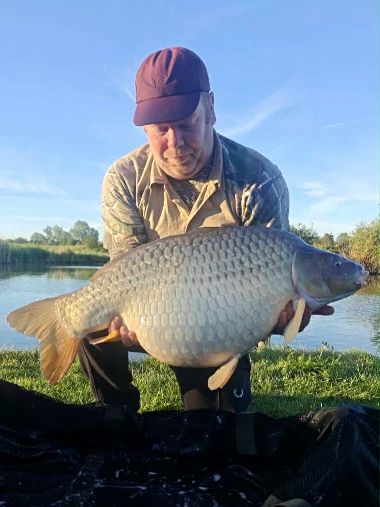 Trevor Gillman and Co. had an absolute flier of a social down at White Lakes in Essex, with armfuls of superb carp apiece!

Loads of runs, capped by at least 3 at 30lb+ all falling to one of the greatest baits ever concocted, the mighty C.K.O. 

Massive well done gents, what a session!

#carpfishing #ukcarp #carpfishinguk #vortexbaitsofficial #instafish