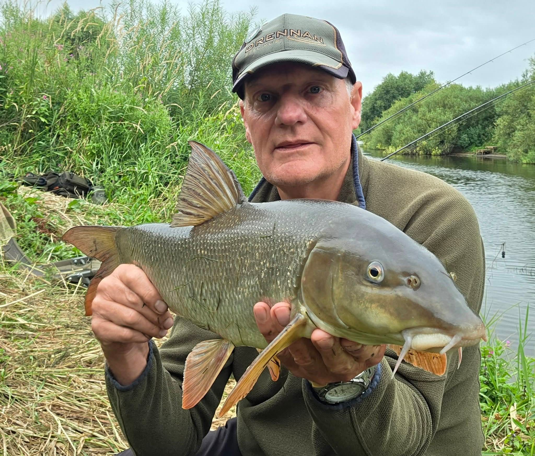 Our mate Gary Hazell struck Yorkshire Gold with this stunning Barbel!

The mighty C.K.O. Cocoons doing the business as usual!

Lovely job Gary!

#vortexbaitsofficial #riverangler #barbelfishing #angler #fishingislife