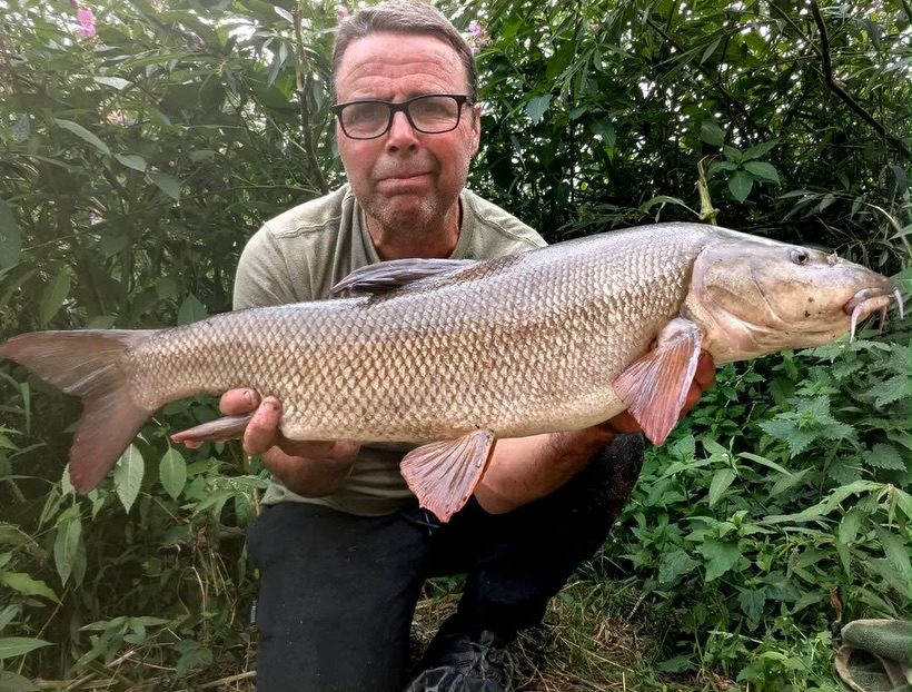 It’s always great to get a report from our mate @stevemayangling and some more of his “golden” sessions!

These are the culmination of a few sessions on the Don and also a mysterious small Notts River, with baits of Cheese & Garlic, Dark C.K.O. & standard C.K.O. Boosted Hook Pellets!

Absolutely amazing Steve!

#vortexbaitsofficial #rivertrent #barbelfishing #angler #fishingislife