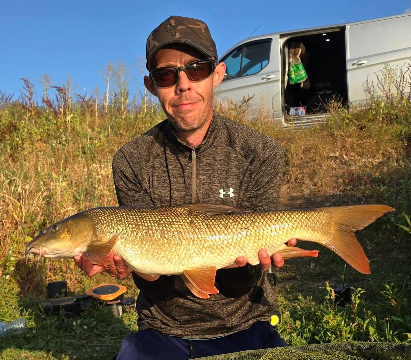 Our mate @liamnasa1412 popped down to see us and collect what can only be described as the mother of all orders, and so on the way back, felt it would be rude not to swing by the Trent for a few hours, followed by the Don!

The usual Hot n Spicy Pepperoni Boosted Hook Pellets, with matching 6mm loose feed pellets in PVA bags doing the trick! 

Excellent result Liam!

#vortexbaitsofficial #rivertrent #barbelfishing #angler #fishingislife