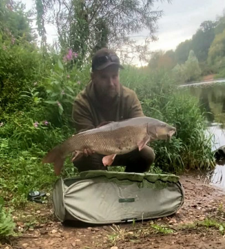 Customer Matt Cooper smashed his Barbel PB recently, when this 15lb 11oz rocket took a fancy to the mighty C.K.O. Hook baits!

Massive congratulations Matt!

#vortexbaitsofficial #rivertrent #barbelfishing #angler #fishingislife