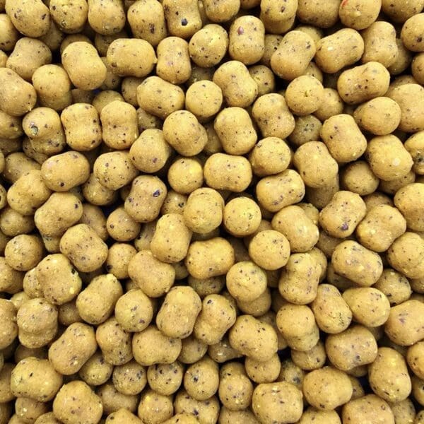 Cheese & Garlic Barrel Boilies - Image 3