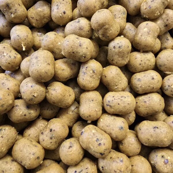 B.P.T. (Banana, Pineapple & Turmeric) Barrel Boilies